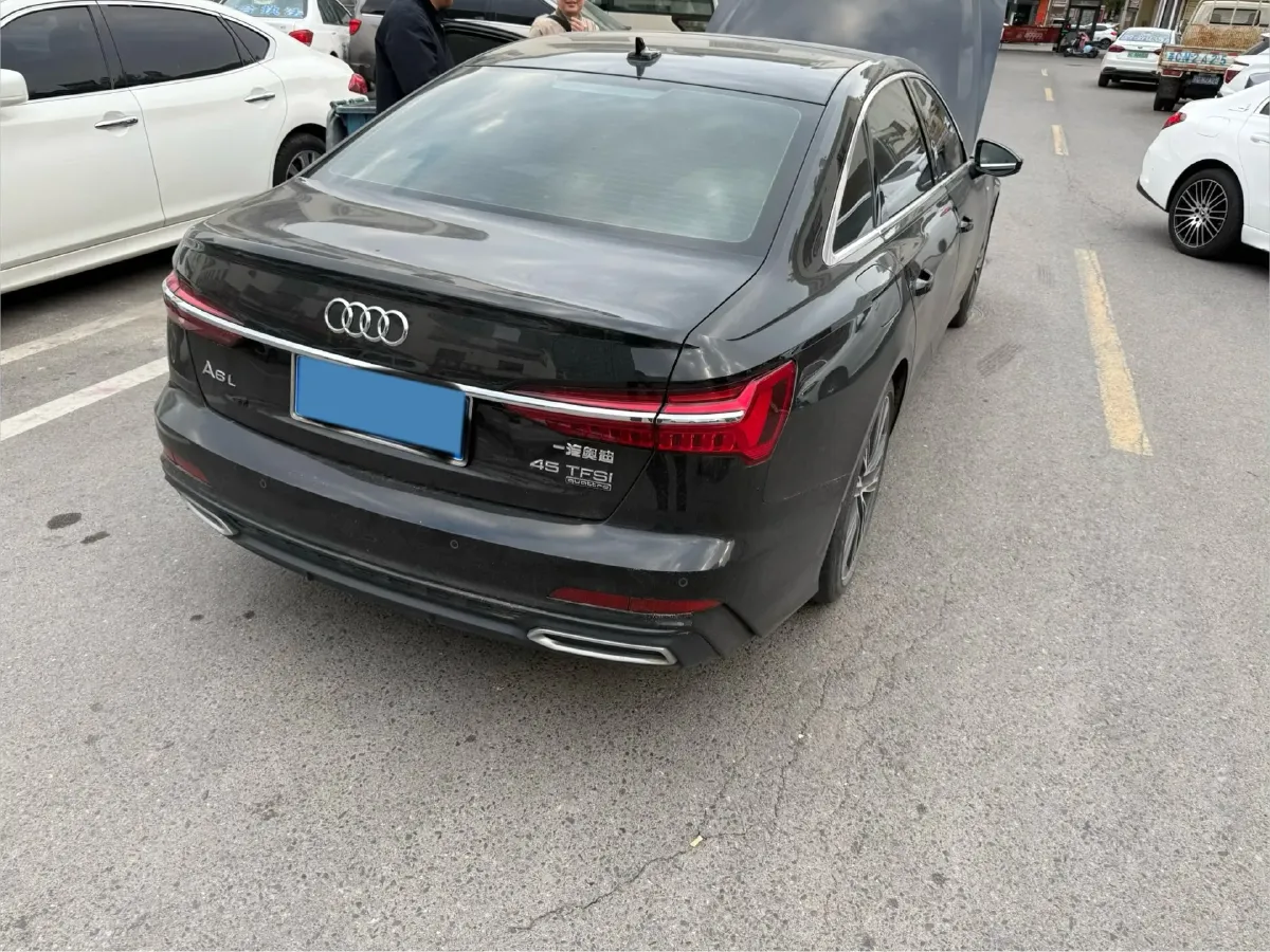 2020 Audi A6L 2.0T 224HP L4 7DCT,autocango,china used car exporter,china ev exporter,chinese used car exporter,chinese used ev exporter