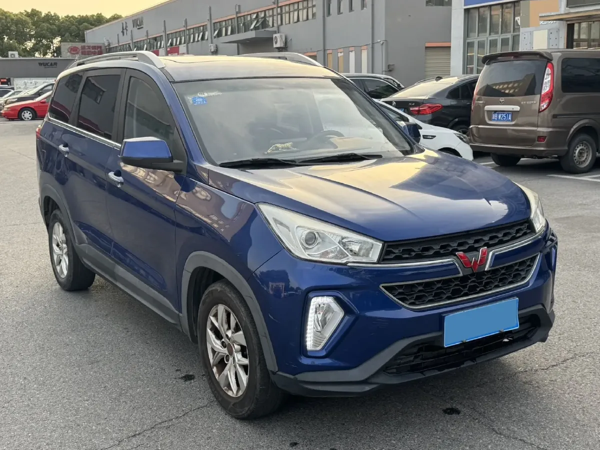 2018 WuLing HongGuang S3 1.5L 112HP L4 6MT,autocango,china used car exporter,china ev exporter,chinese used car exporter,chinese used ev exporter