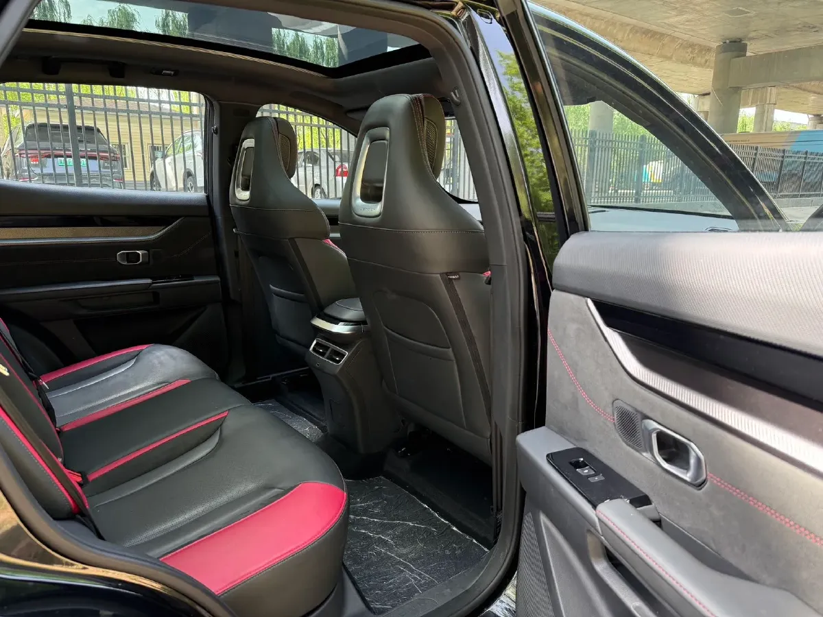 2023 Jetour DASHING i-DM 1.5T 156HP L4 3DHT PHEV 19.27KWH,autocango,china used car exporter,china ev exporter,chinese used car exporter,chinese used ev exporter