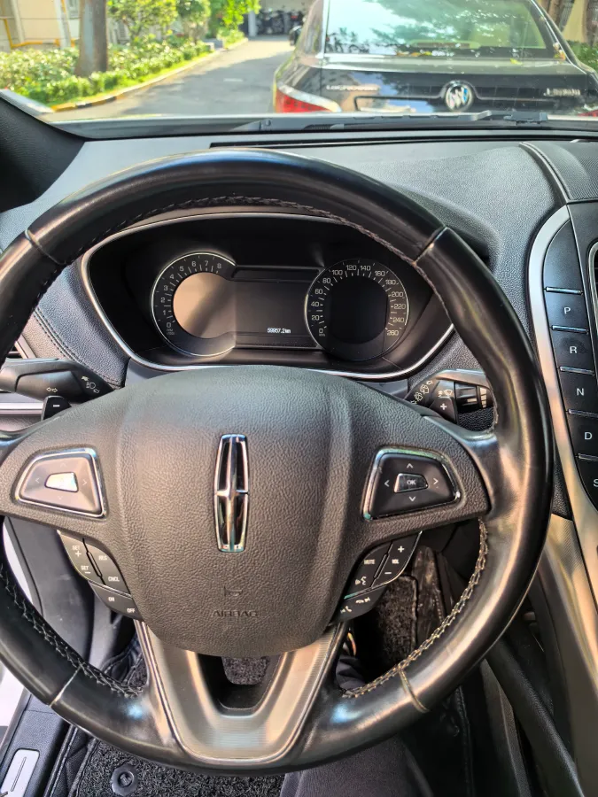 2017 Lincoln MKX 2.0T 253HP L4 6AT,autocango,china used car exporter,china ev exporter,chinese used car exporter,chinese used ev exporter