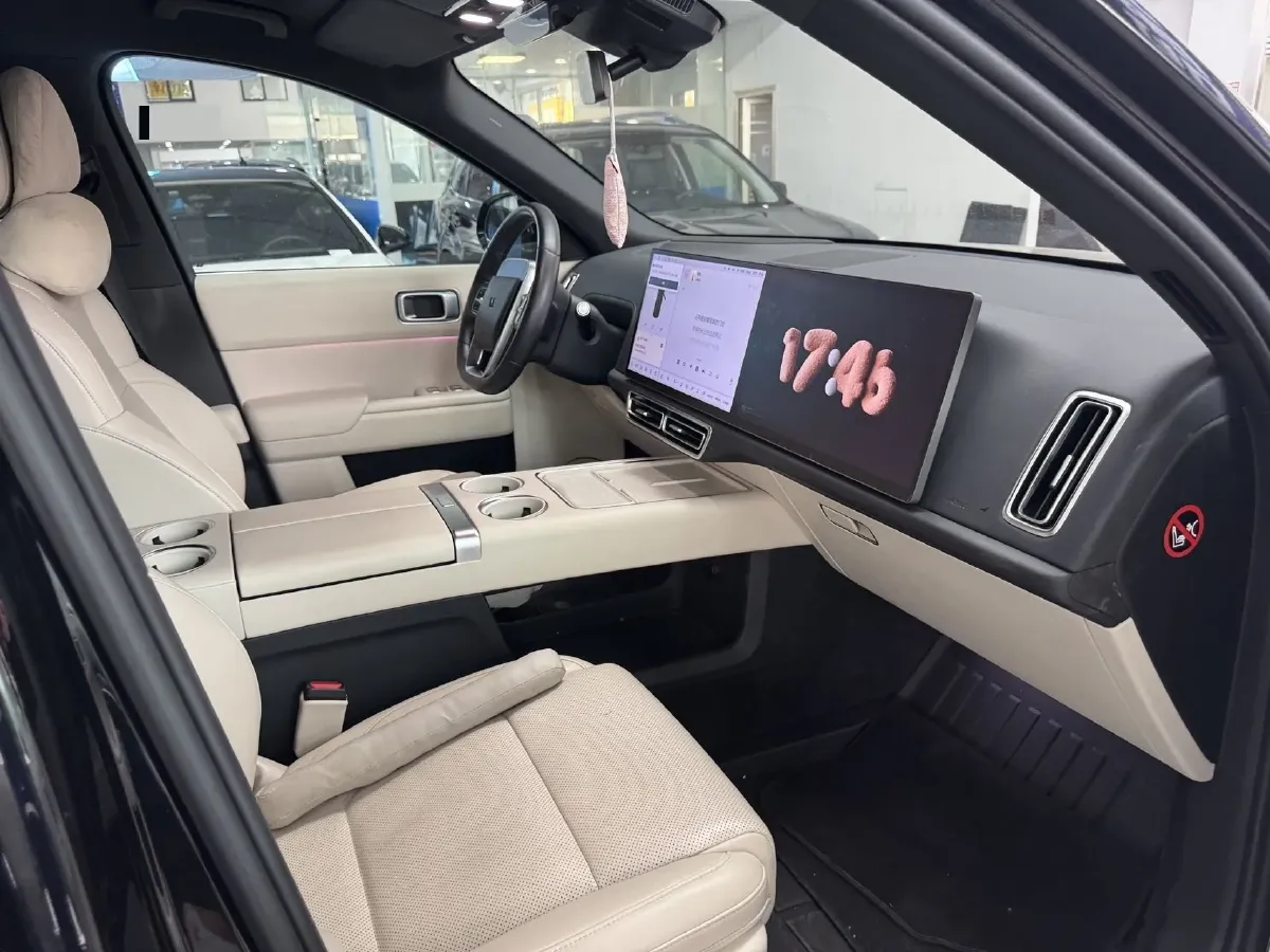 2023 Li L8 Range Extended 154HP REEV 40.9KWH,autocango,china used car exporter,china ev exporter,chinese used car exporter,chinese used ev exporter