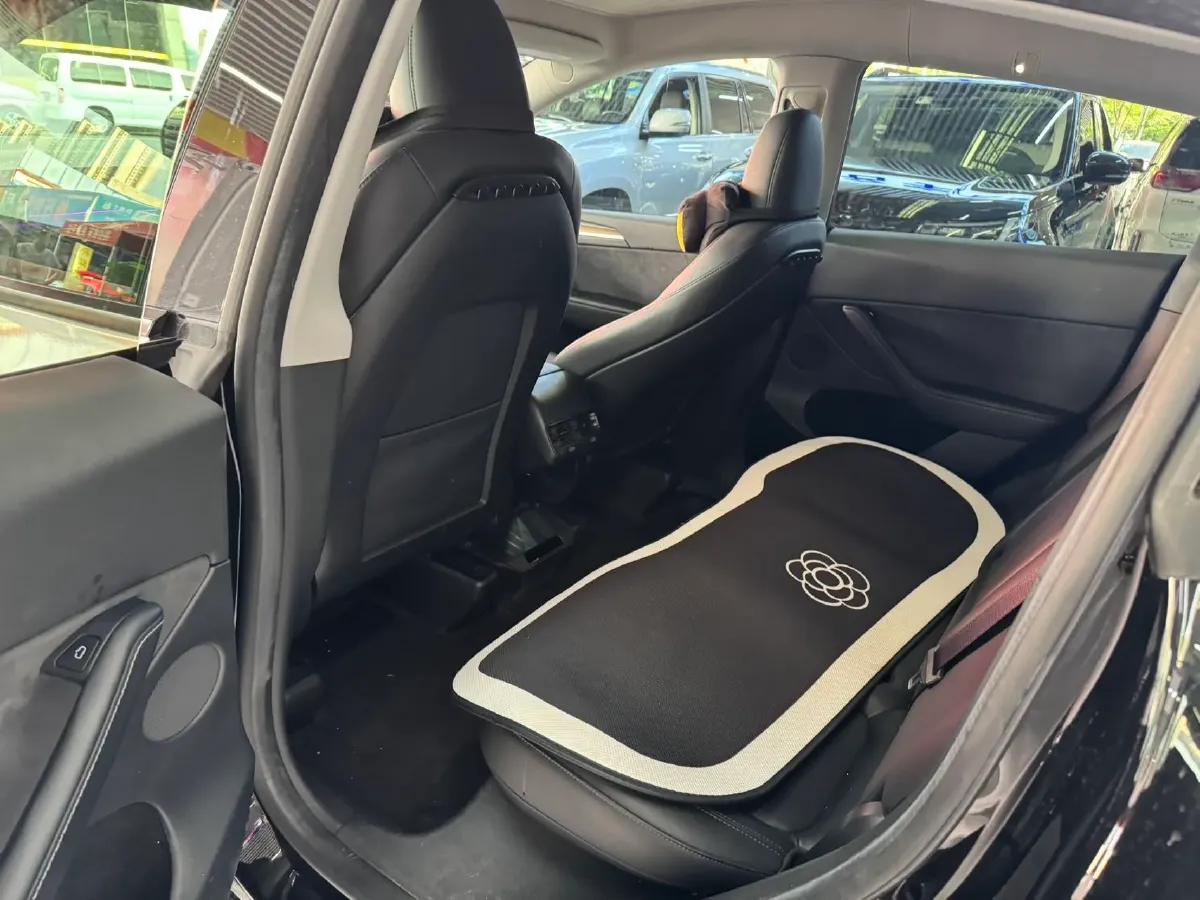 2022 Tesla Model Y BEV 60KWH,autocango,china used car exporter,china ev exporter,chinese used car exporter,chinese used ev exporter