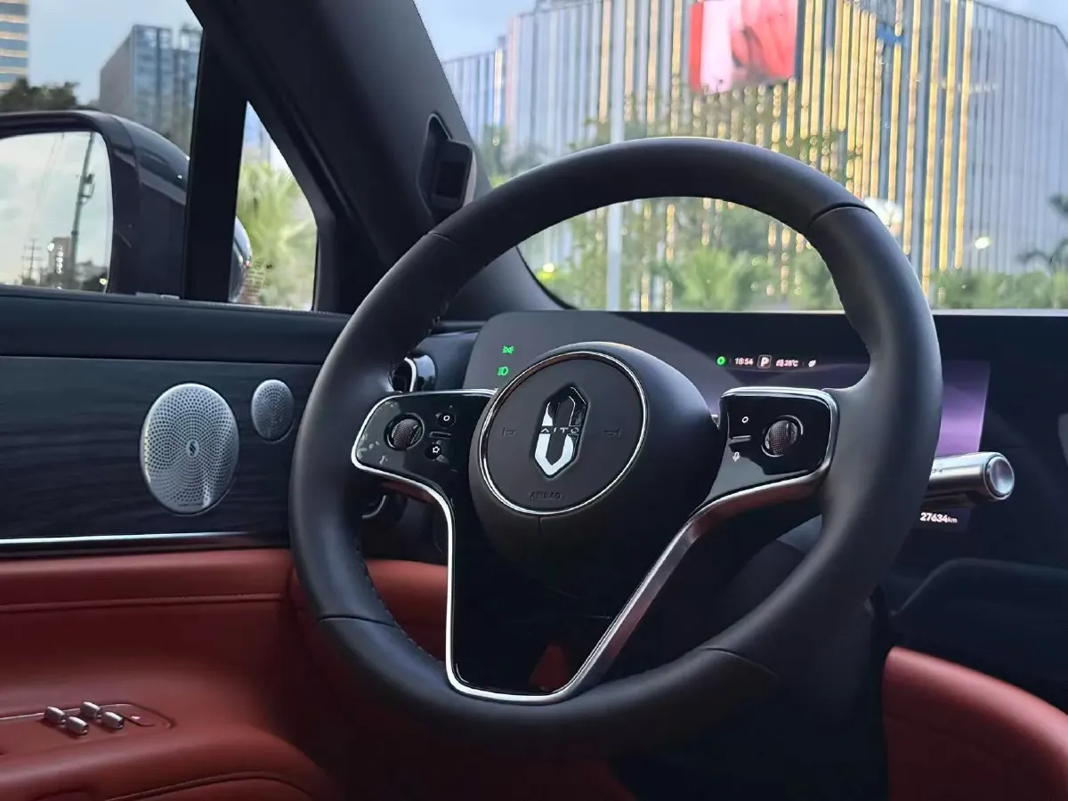 2024 AITO AITO M9 1.5T 152HP L4 REEV 42KWH,autocango,china used car exporter,china ev exporter,chinese used car exporter,chinese used ev exporter