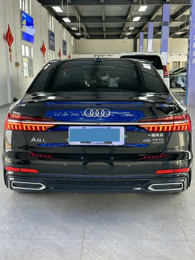 2022 Audi A6L 2.0T 224HP L4 7DCT,autocango,china used car exporter,china ev exporter,chinese used car exporter,chinese used ev exporter