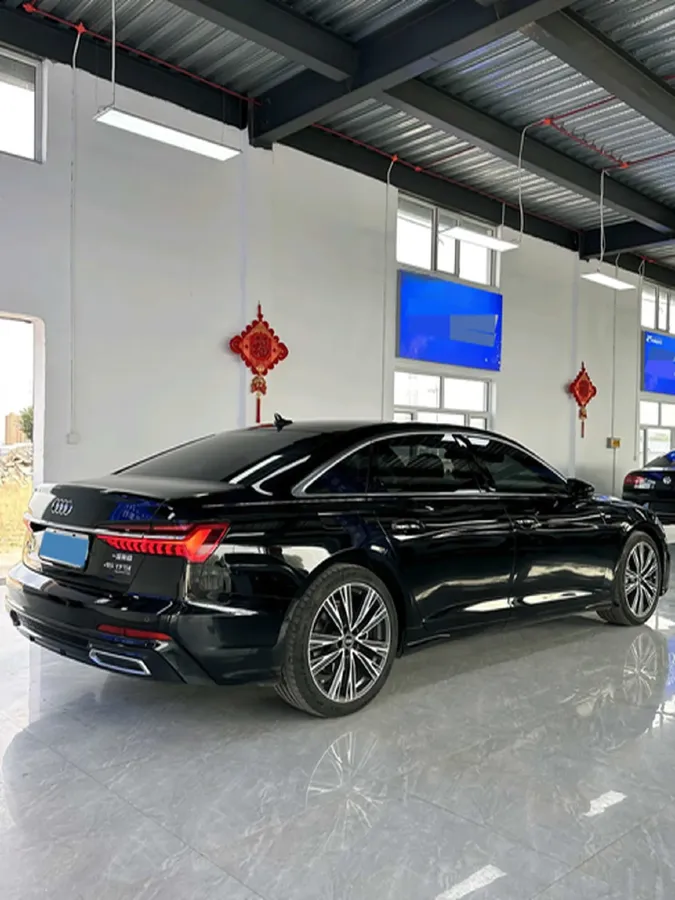 2022 Audi A6L 2.0T 224HP L4 7DCT,autocango,china used car exporter,china ev exporter,chinese used car exporter,chinese used ev exporter