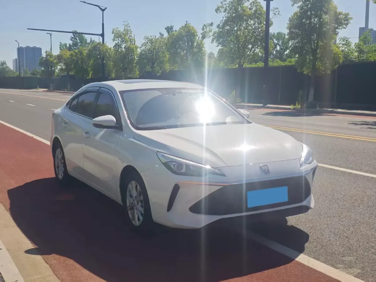 2024 Roewe i5 1.5L 129HP L4 CVT,autocango,china used car exporter,china ev exporter,chinese used car exporter,chinese used ev exporter