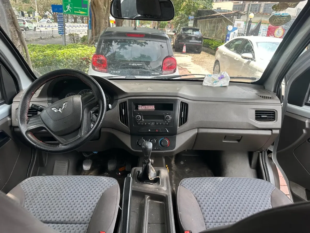 2019 WuLing RongGuang New Truck 1.5L 107HP L4 5MT,autocango,china used car exporter,china ev exporter,chinese used car exporter,chinese used ev exporter