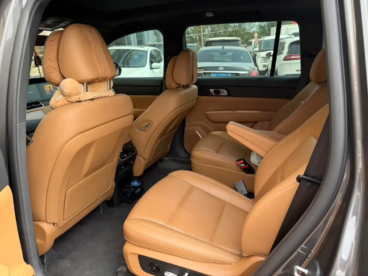 2021 Li ONE Range Extended 131HP REEV 40.5KWH,autocango,china used car exporter,china ev exporter,chinese used car exporter,chinese used ev exporter