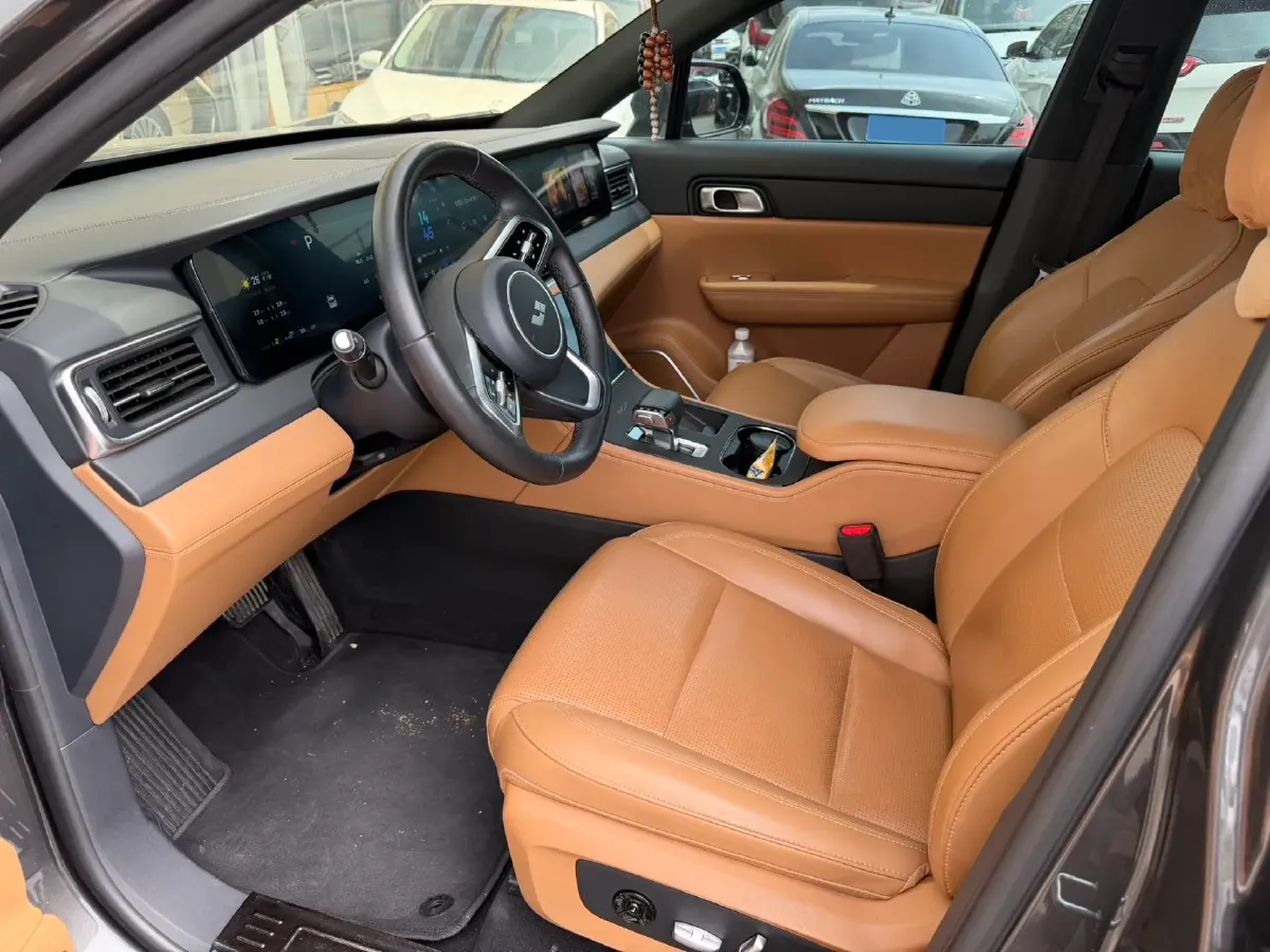 2021 Li ONE Range Extended 131HP REEV 40.5KWH,autocango,china used car exporter,china ev exporter,chinese used car exporter,chinese used ev exporter
