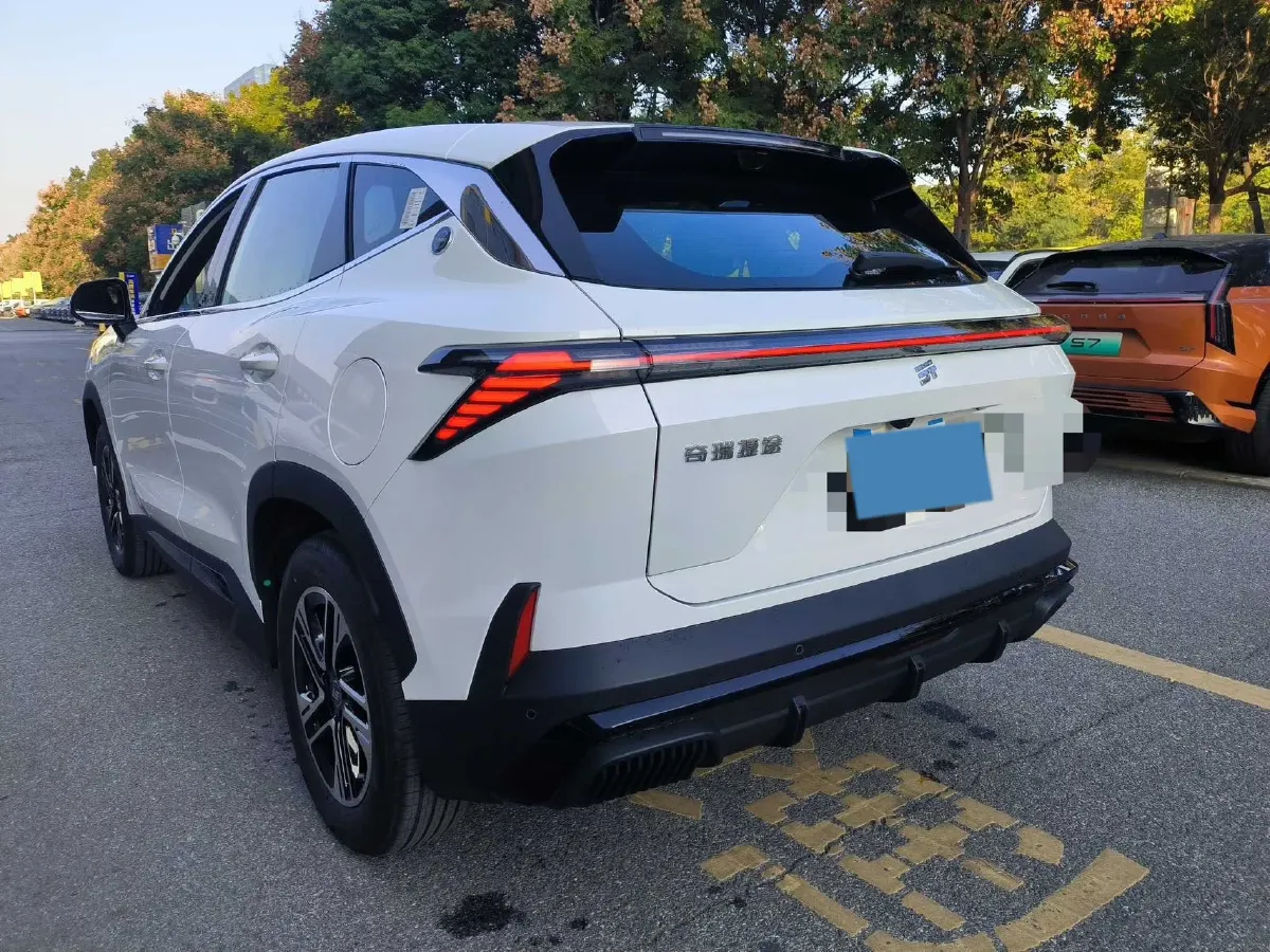 2024 Jetour ShanHai L6 1.5T 156HP L4 1DHT PHEV 19.43KWH,autocango,china used car exporter,china ev exporter,chinese used car exporter,chinese used ev exporter