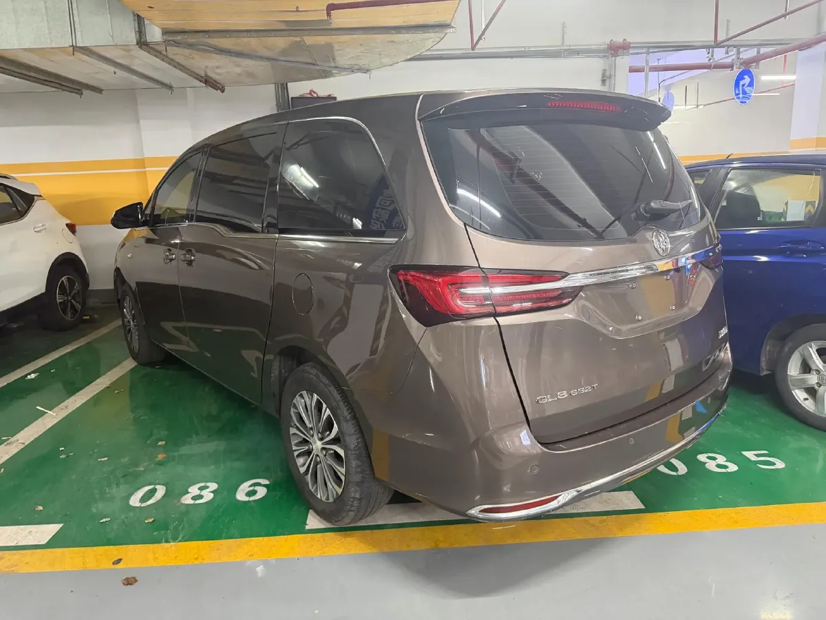 2021 Buick GL8 2.0T 237HP L4 9AT,autocango,china used car exporter,china ev exporter,chinese used car exporter,chinese used ev exporter