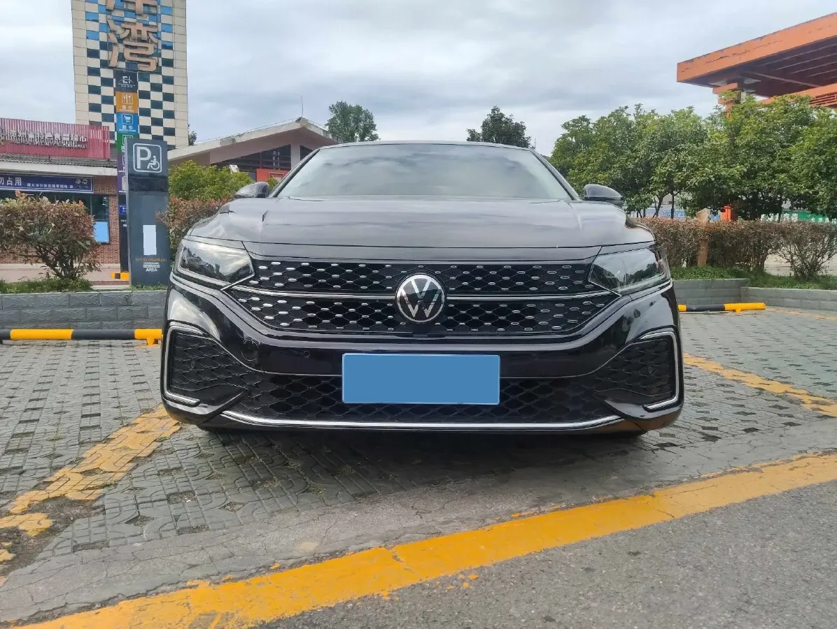 2022 Skoda Kodiak GT 2.0T 186HP L4 7DCT,autocango,china used car exporter,china ev exporter,chinese used car exporter,chinese used ev exporter
