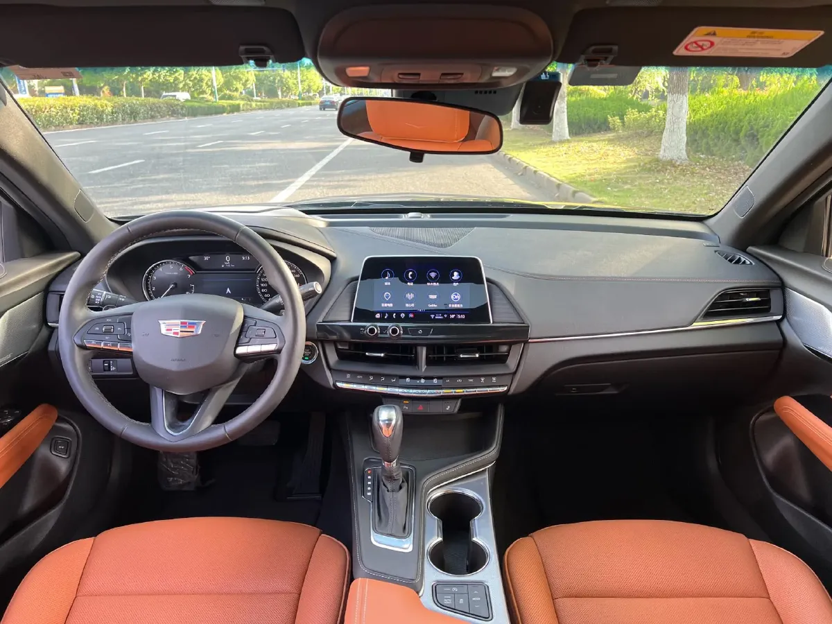 2022 Cadillac CT4 2.0T 237HP L4 8AT,autocango,china used car exporter,china ev exporter,chinese used car exporter,chinese used ev exporter