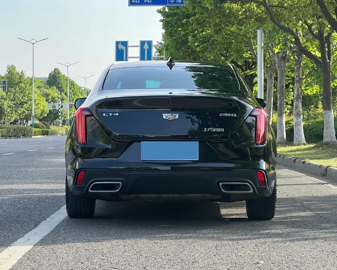 2022 Cadillac CT4 2.0T 237HP L4 8AT,autocango,china used car exporter,china ev exporter,chinese used car exporter,chinese used ev exporter