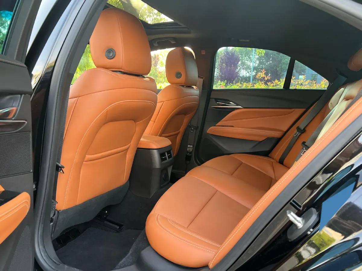 2022 Cadillac CT4 2.0T 237HP L4 8AT,autocango,china used car exporter,china ev exporter,chinese used car exporter,chinese used ev exporter