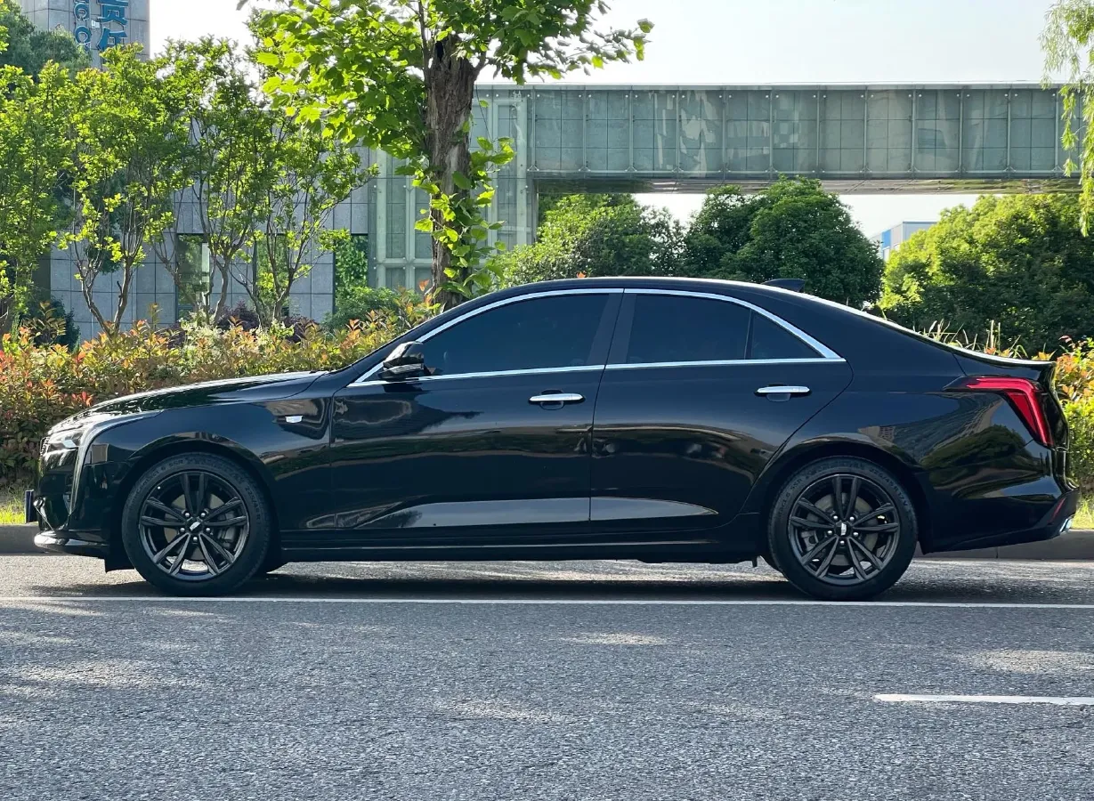 2022 Cadillac CT4 2.0T 237HP L4 8AT,autocango,china used car exporter,china ev exporter,chinese used car exporter,chinese used ev exporter