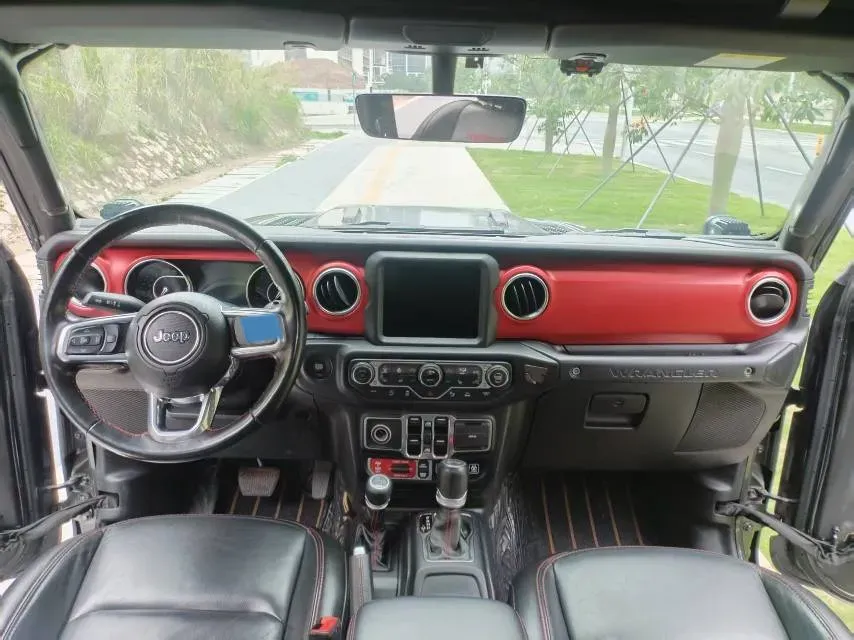 2021 Jeep Wrangler 2.0T 266HP L4 8AT,autocango,china used car exporter,china ev exporter,chinese used car exporter,chinese used ev exporter