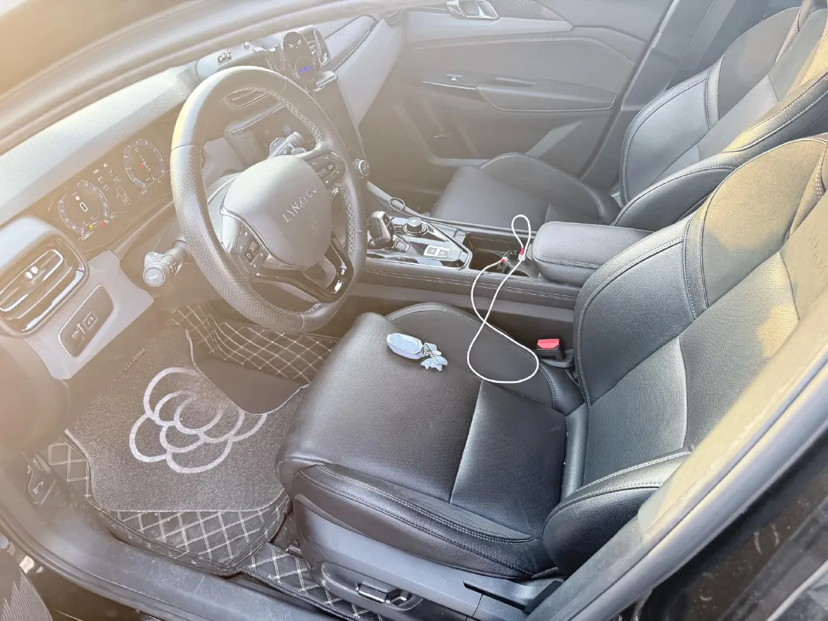 2021 LYNK&CO 03 1.5T 180HP L3 7DCT,autocango,china used car exporter,china ev exporter,chinese used car exporter,chinese used ev exporter