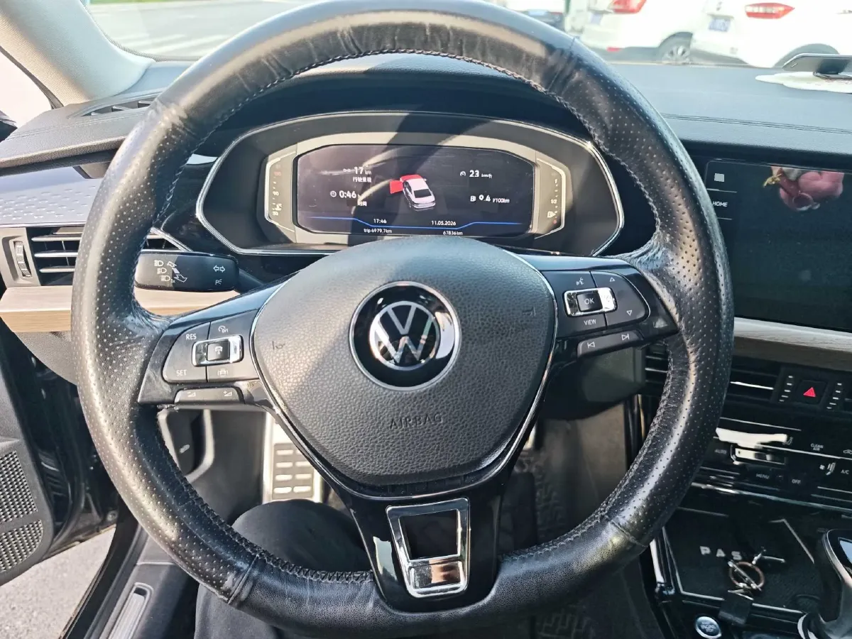2021 Volkswagen Passat 2.0T 186HP L4 7DCT,autocango,china used car exporter,china ev exporter,chinese used car exporter,chinese used ev exporter