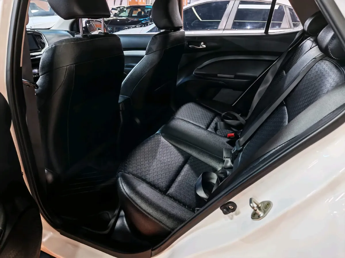 2019 Kia KX1 1.4L 100HP L4 6AT,autocango,china used car exporter,china ev exporter,chinese used car exporter,chinese used ev exporter