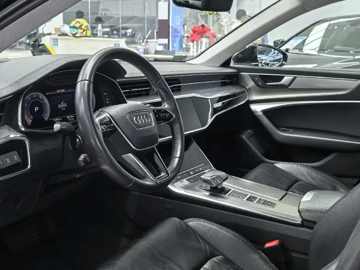 2020 Audi A6L 2.0T 190HP L4 7DCT,autocango,china used car exporter,china ev exporter,chinese used car exporter,chinese used ev exporter