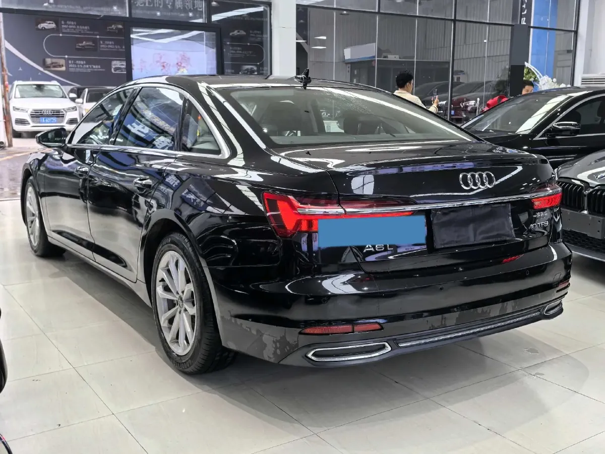 2020 Audi A6L 2.0T 190HP L4 7DCT,autocango,china used car exporter,china ev exporter,chinese used car exporter,chinese used ev exporter