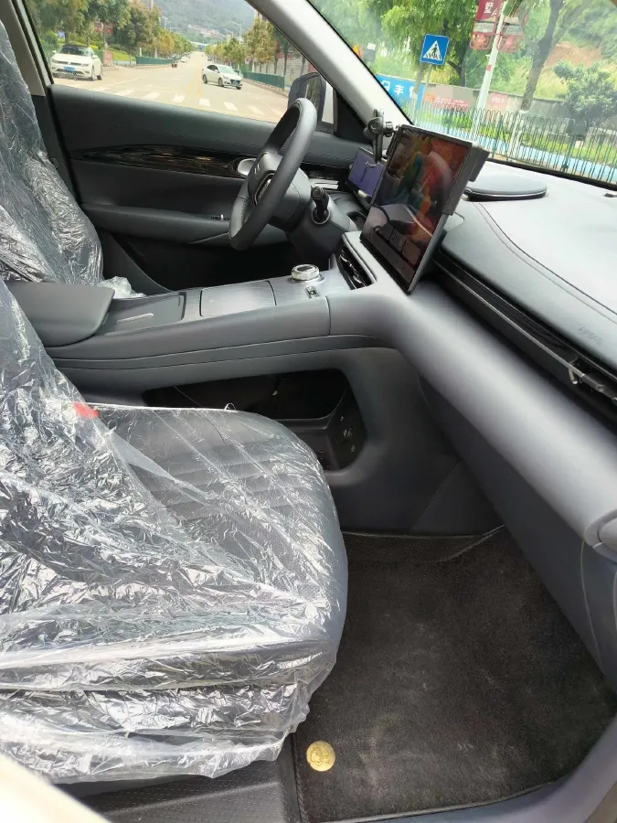 2024 LanDian E5 1.5L 110HP L4 E-CVT PHEV 17.52KWH,autocango,china used car exporter,china ev exporter,chinese used car exporter,chinese used ev exporter