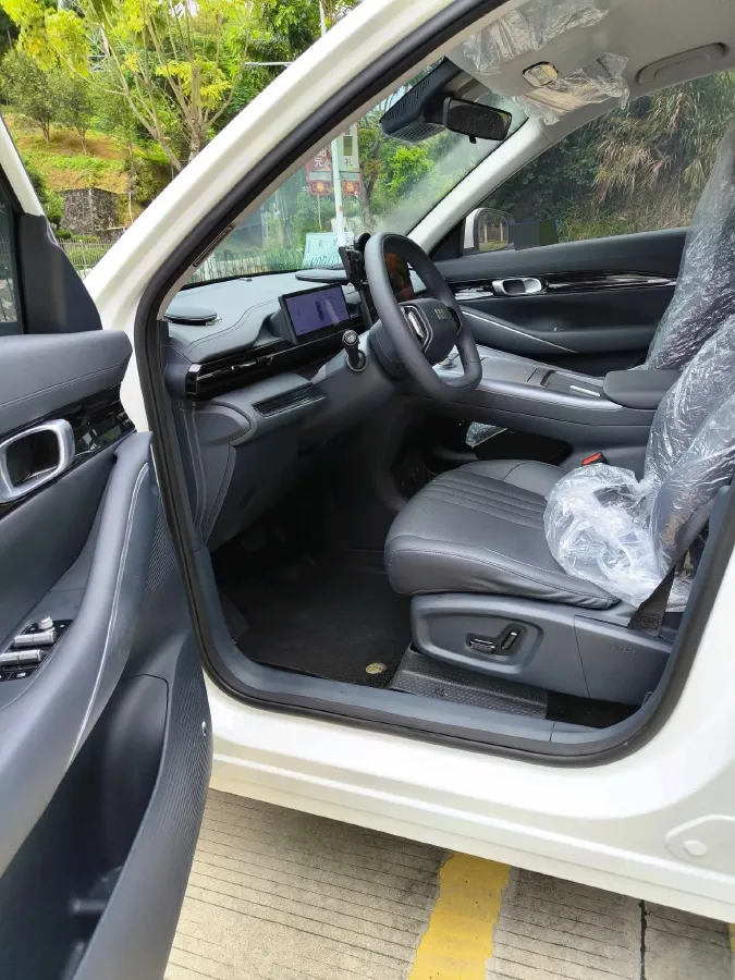 2024 LanDian E5 1.5L 110HP L4 E-CVT PHEV 17.52KWH,autocango,china used car exporter,china ev exporter,chinese used car exporter,chinese used ev exporter