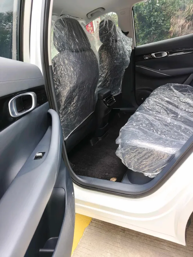 2024 LanDian E5 1.5L 110HP L4 E-CVT PHEV 17.52KWH,autocango,china used car exporter,china ev exporter,chinese used car exporter,chinese used ev exporter