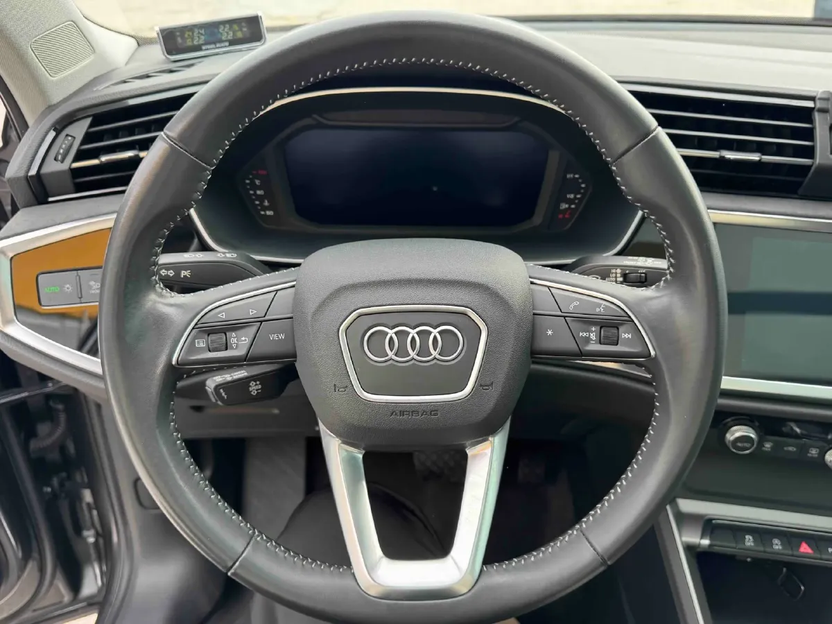 2021 Audi Q3 1.4T 150HP L4 7DCT,autocango,china used car exporter,china ev exporter,chinese used car exporter,chinese used ev exporter