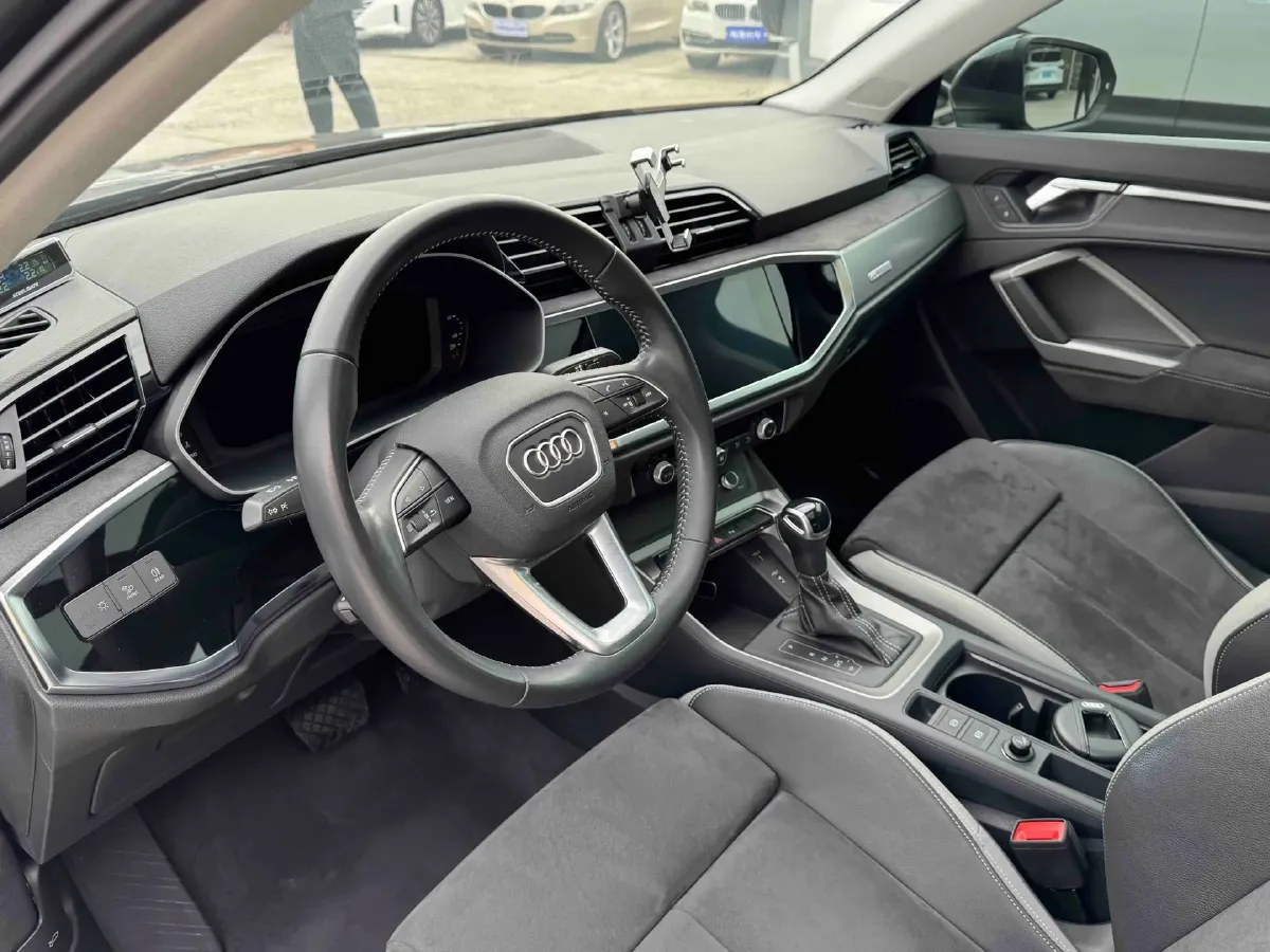2021 Audi Q3 1.4T 150HP L4 7DCT,autocango,china used car exporter,china ev exporter,chinese used car exporter,chinese used ev exporter