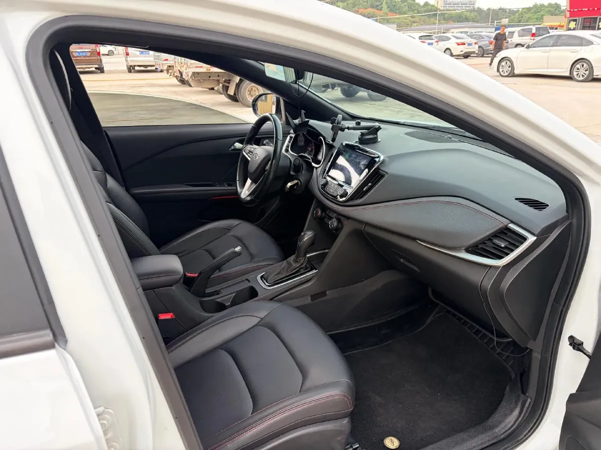 2020 Chevrolet Monza 1.3T 163HP L3 6AT,autocango,china used car exporter,china ev exporter,chinese used car exporter,chinese used ev exporter