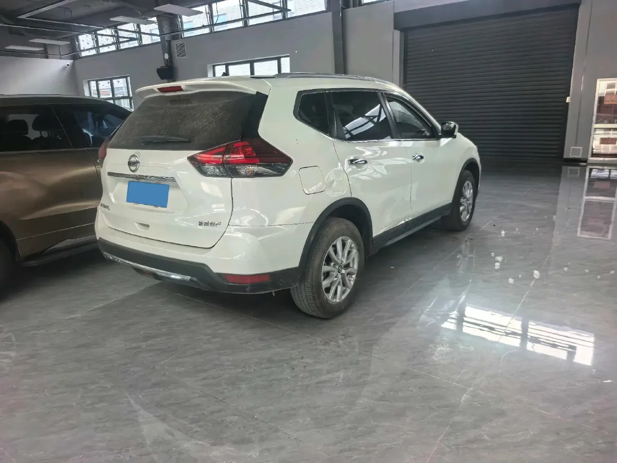 2023 Nissan X-Trail 2.0L 151HP L4 CVT,autocango,china used car exporter,china ev exporter,chinese used car exporter,chinese used ev exporter