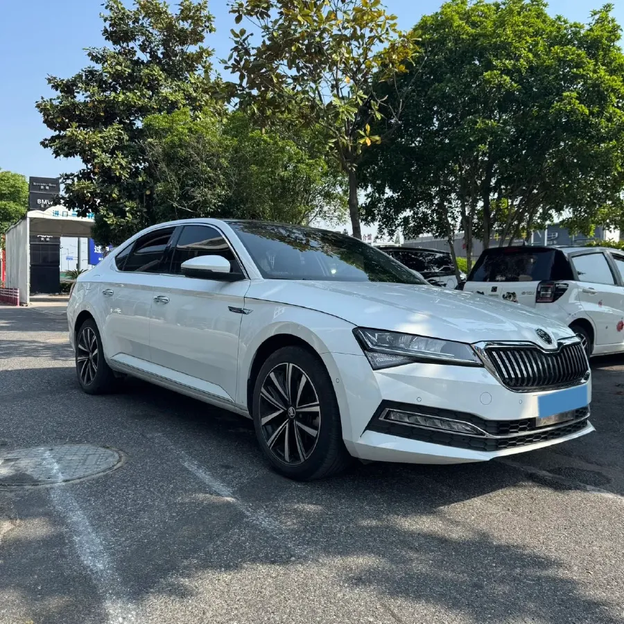 2023 Skoda Superb 1.4T 150HP L4 7DCT,autocango,china used car exporter,china ev exporter,chinese used car exporter,chinese used ev exporter