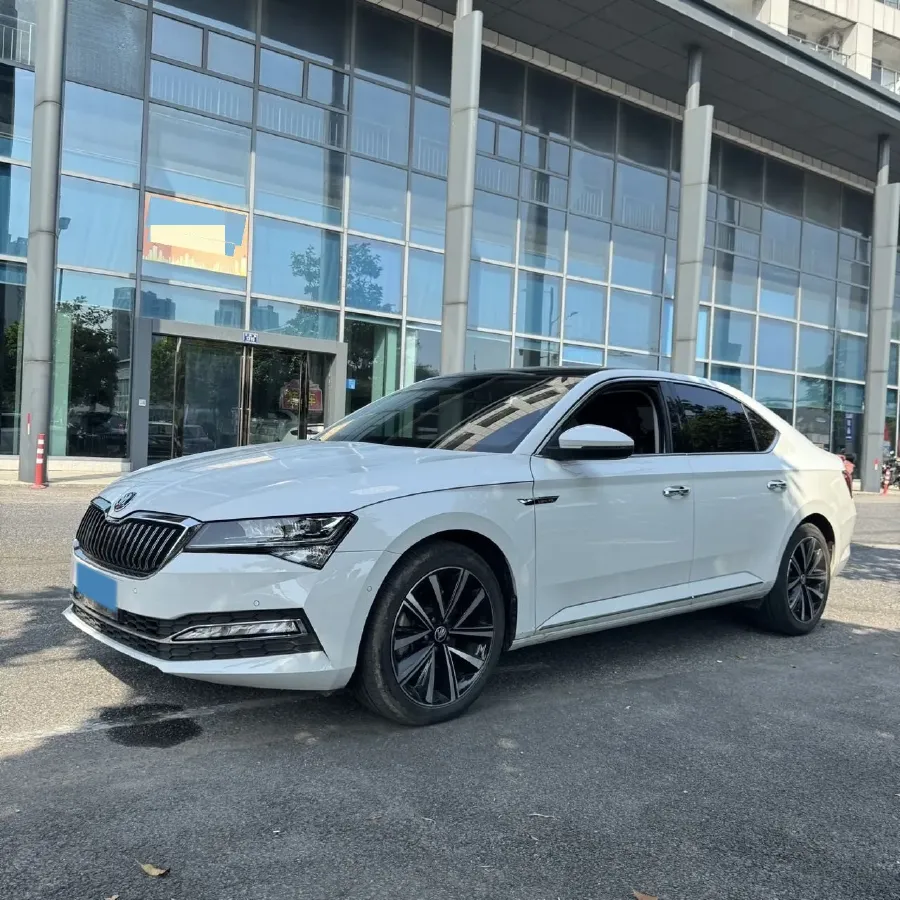 2023 Skoda Superb 1.4T 150HP L4 7DCT,autocango,china used car exporter,china ev exporter,chinese used car exporter,chinese used ev exporter