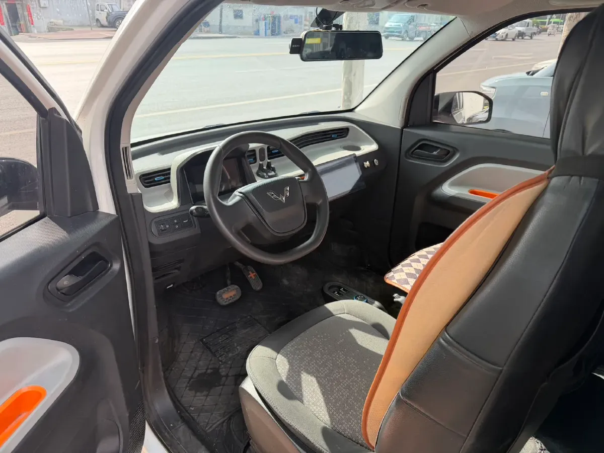 2020 WuLing HongGuang MINI EV BEV 13.8KWH,autocango,china used car exporter,china ev exporter,chinese used car exporter,chinese used ev exporter