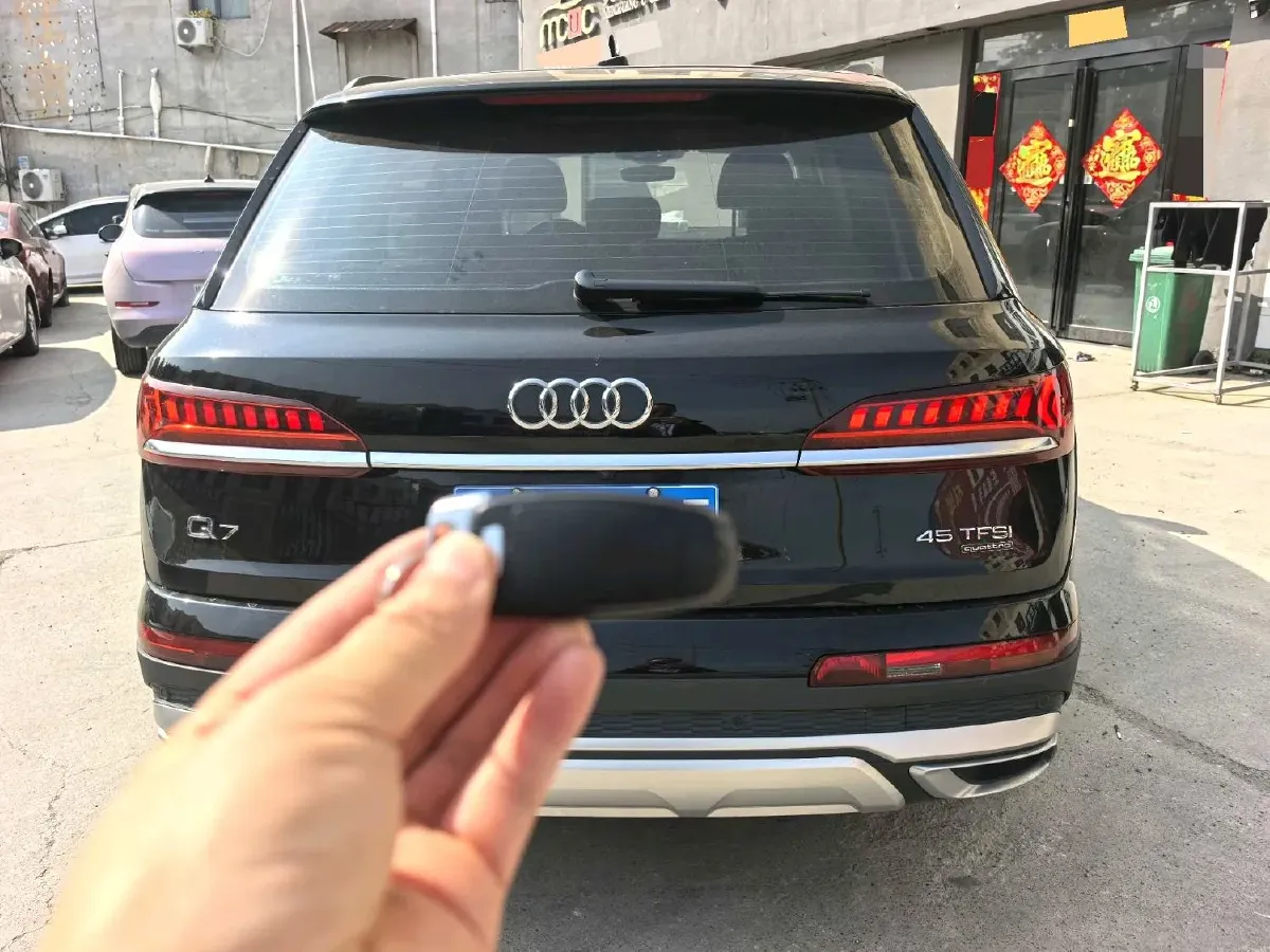 2019 Audi Q7 2.0T 252HP L4 8AT,autocango,china used car exporter,china ev exporter,chinese used car exporter,chinese used ev exporter
