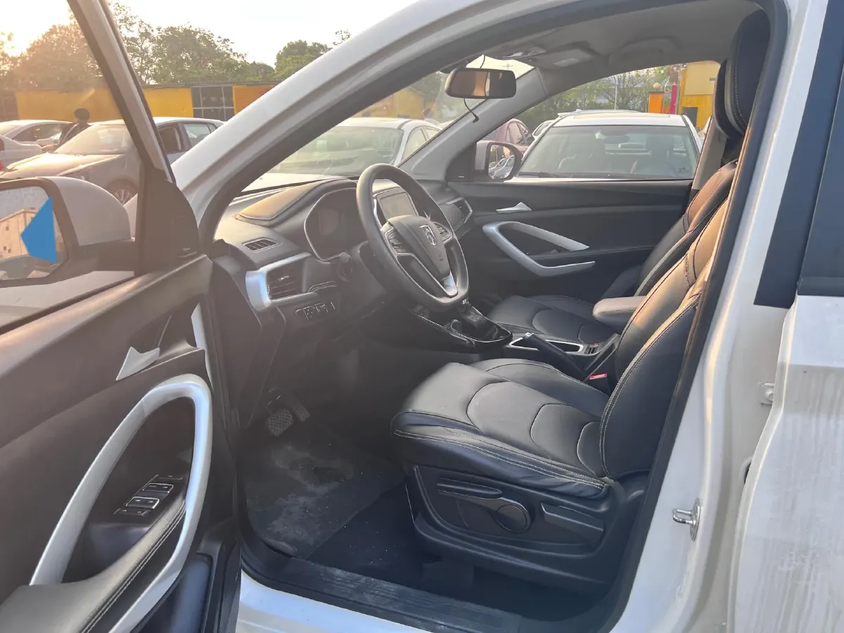 2020 BaoJun RC-5 1.5T 147HP L4 CVT,autocango,china used car exporter,china ev exporter,chinese used car exporter,chinese used ev exporter