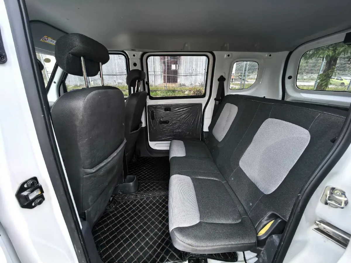 2025 WuLing ZhiGuang BEV,autocango,china used car exporter,china ev exporter,chinese used car exporter,chinese used ev exporter