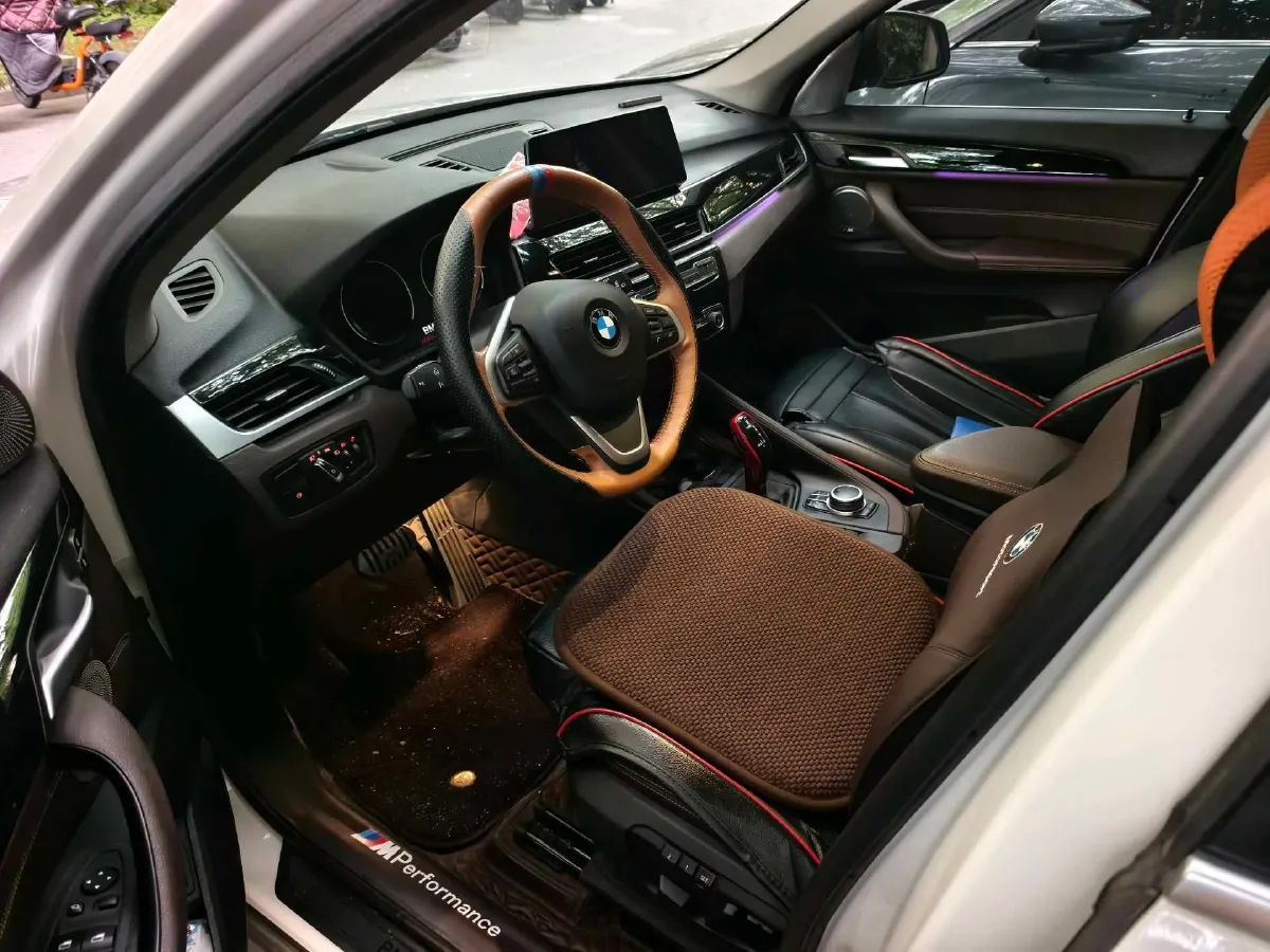 2020 BMW X1 2.0T 192HP L4 7DCT,autocango,china used car exporter,china ev exporter,chinese used car exporter,chinese used ev exporter