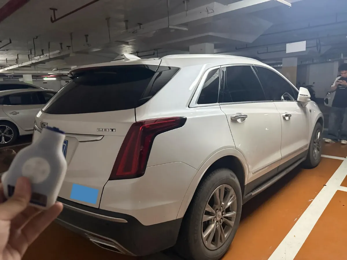 2021 Cadillac XT5 2.0T 237HP L4 9AT,autocango,china used car exporter,china ev exporter,chinese used car exporter,chinese used ev exporter