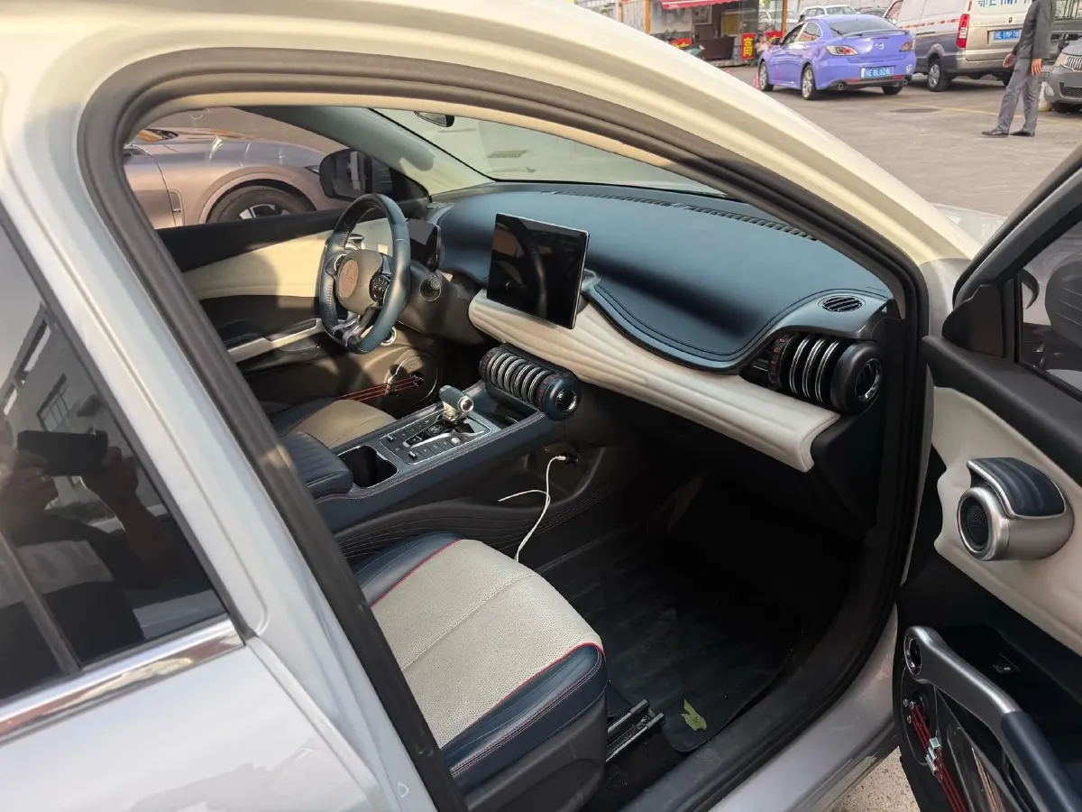 2022 Hycan Z03 BEV 64.23KWH,autocango,china used car exporter,china ev exporter,chinese used car exporter,chinese used ev exporter