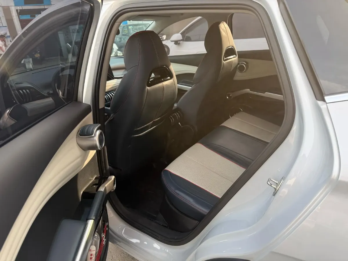 2022 Hycan Z03 BEV 64.23KWH,autocango,china used car exporter,china ev exporter,chinese used car exporter,chinese used ev exporter