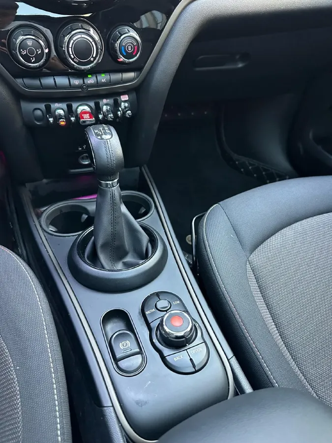 2018 Mercedes-Benz A Class 1.6T 156HP L4 7DCT,autocango,china used car exporter,china ev exporter,chinese used car exporter,chinese used ev exporter