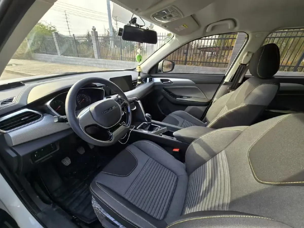 2019 BeiJing Auto X3 1.5T 150HP L4 6MT,autocango,china used car exporter,china ev exporter,chinese used car exporter,chinese used ev exporter