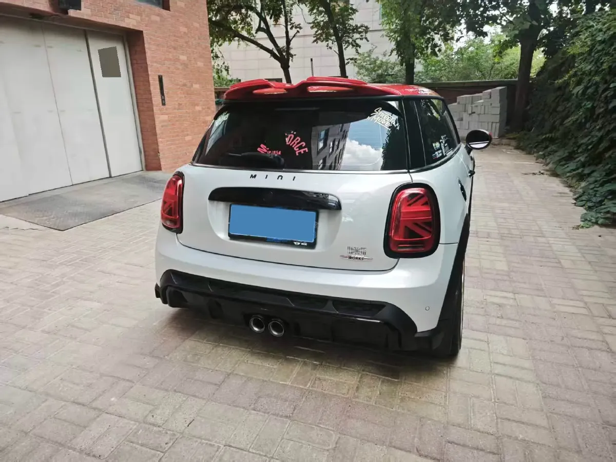 2022 MINI JCW 2.0T 231HP L4 8AT,autocango,china used car exporter,china ev exporter,chinese used car exporter,chinese used ev exporter