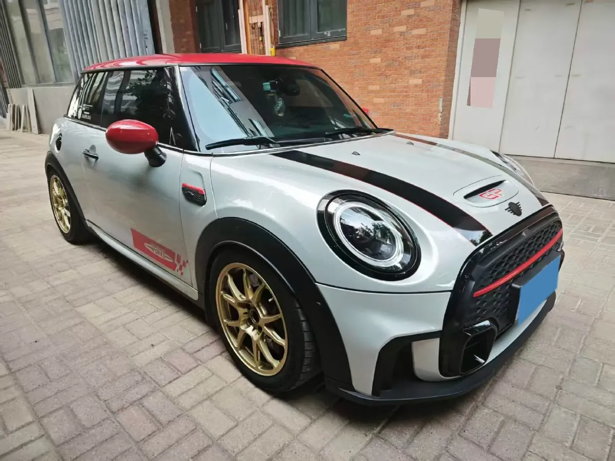 2022 MINI JCW 2.0T 231HP L4 8AT,autocango,china used car exporter,china ev exporter,chinese used car exporter,chinese used ev exporter
