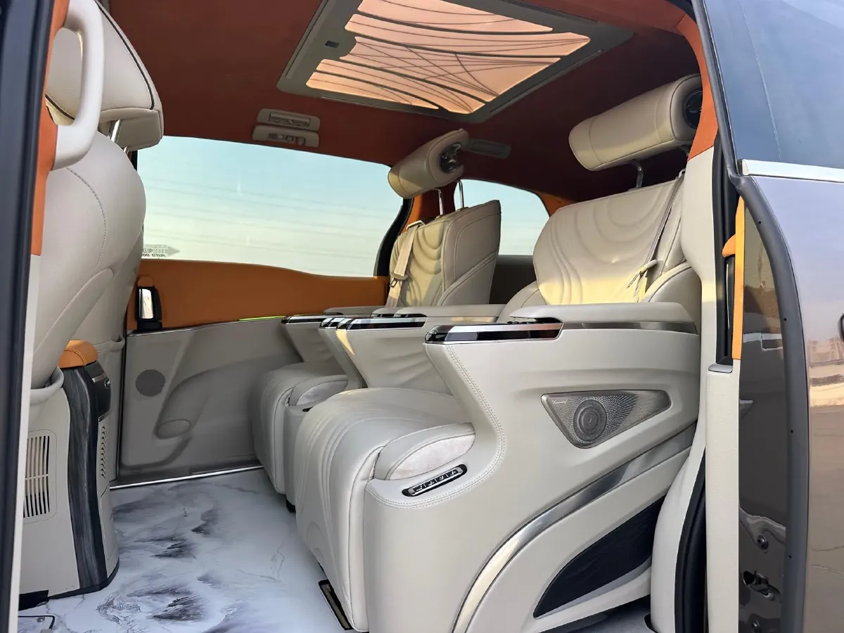 2021 Buick GL8 2.0T 237HP L4 9AT,autocango,china used car exporter,china ev exporter,chinese used car exporter,chinese used ev exporter