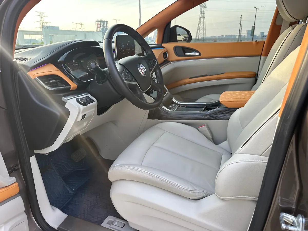 2021 Buick GL8 2.0T 237HP L4 9AT,autocango,china used car exporter,china ev exporter,chinese used car exporter,chinese used ev exporter
