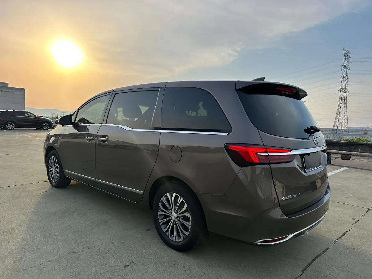 2021 Buick GL8 2.0T 237HP L4 9AT,autocango,china used car exporter,china ev exporter,chinese used car exporter,chinese used ev exporter